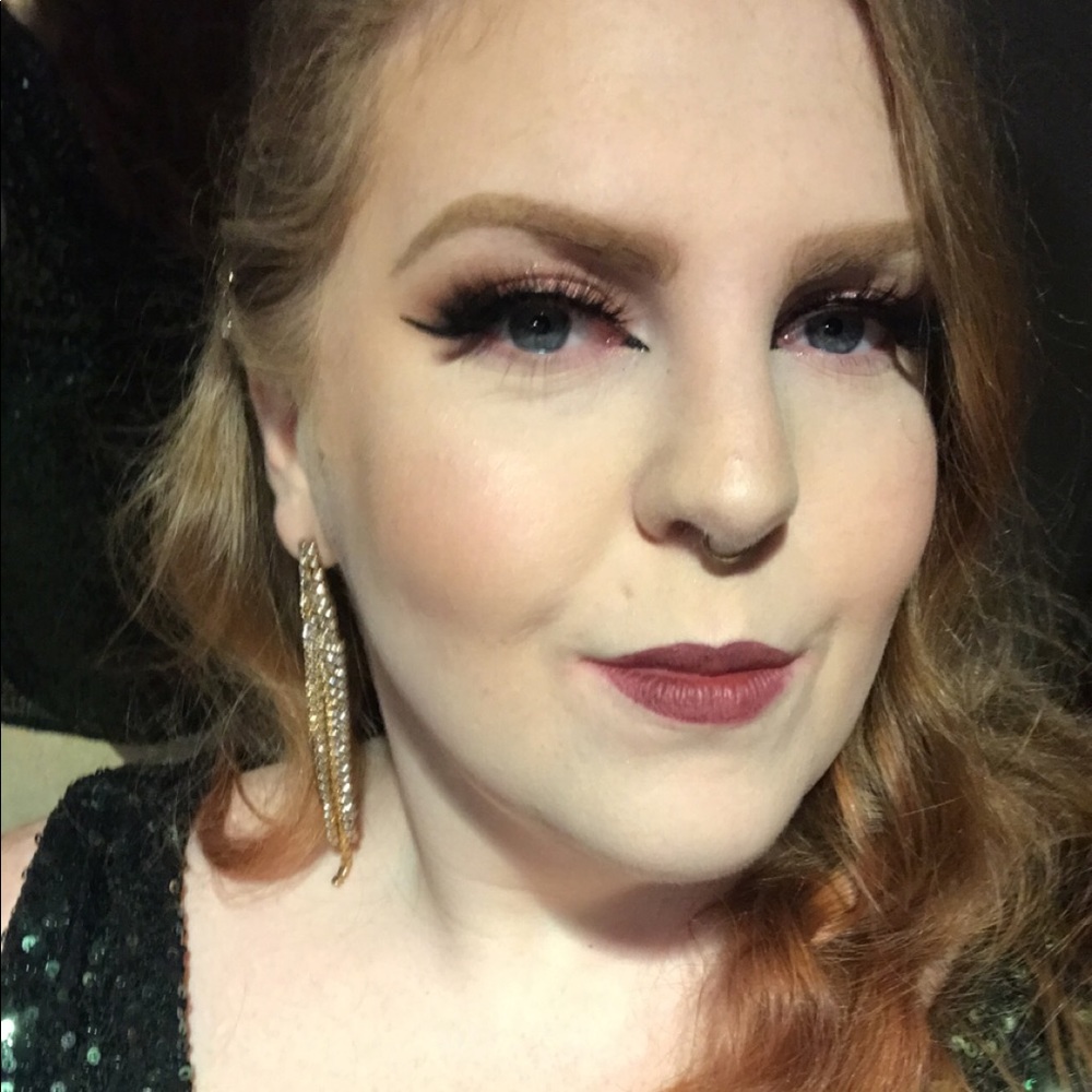 Meet your Posher, Lisa